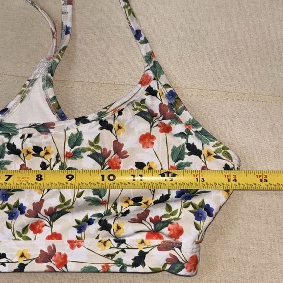 Fabletics Poppy Field Ivory XS Racerback, Seamless Sports Bra - Picture 9 of 12